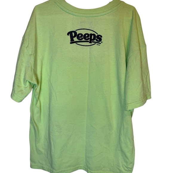 💥Vibrant Green Kids Tee with Peeps Design Size 10/12 Large - Picture 2 of 3